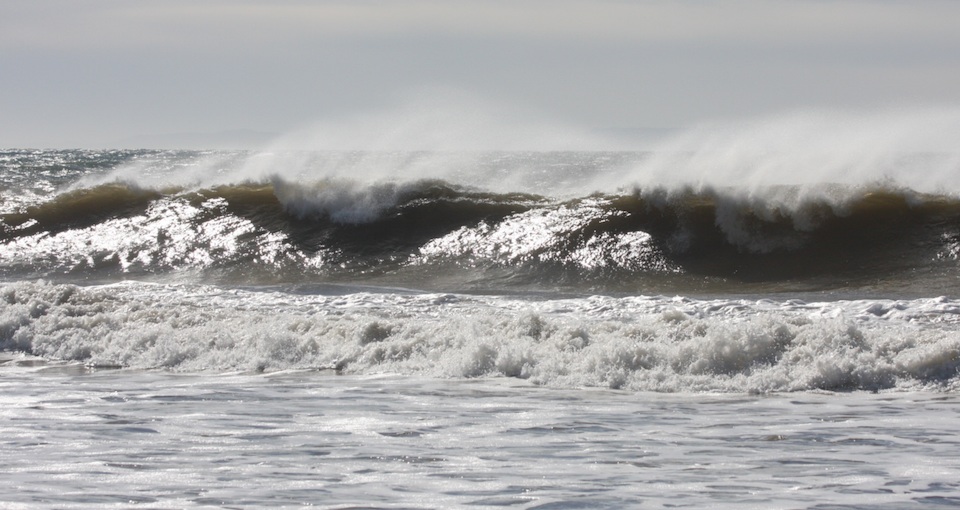 Storm surf at Sands